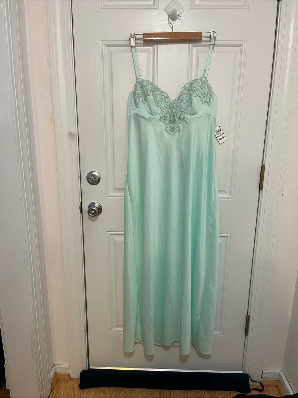 Light Mint Lace-Trim Nightgown
XXLG Bra fits 38 C/D